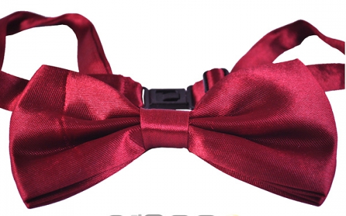 Красная галстук-бабочка из атласной ткани